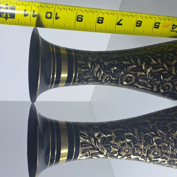 Copper Handmade Floral Pattern Black and Gold Vase Made in India - Picture 5 of 5